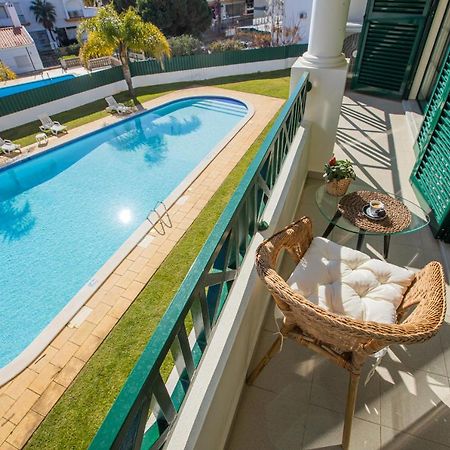 Holiday البوفيرا المظهر الخارجي الصورة